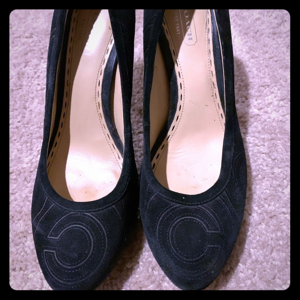 Coach pump high heels